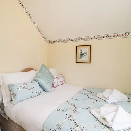 Eve's Attic Windermere